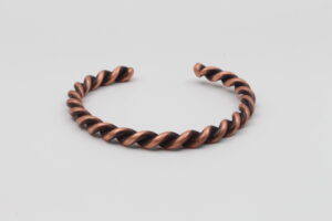 BAKIR ESKİTME SARMAL BİLEKLİK